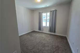 111 Pine Needle Dr, Salemburg, NC 28385 - Photo 10