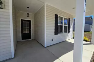 111 Pine Needle Dr, Salemburg, NC 28385 - Photo 4