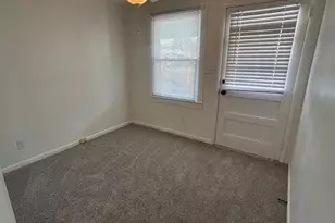 1007 E 9th St, Lumberton, NC 28358 - Photo 6