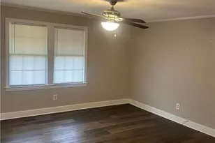 118 Martin Luther King Jr Blvd, Clinton, NC 28328 - Photo 6