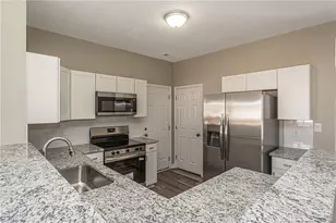 501 Polygon Pl, Fayetteville, NC 28306 - Photo 8