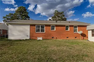 1108 E 10th St, Lumberton, NC 28358 - Photo 8