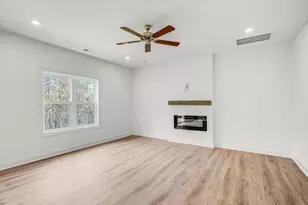 189 Travelers Wy, Lillington, NC 27546 - Photo 2