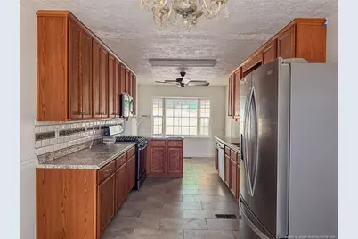 575 Veterans Road, Saint Pauls, NC 28384 - Photo 6