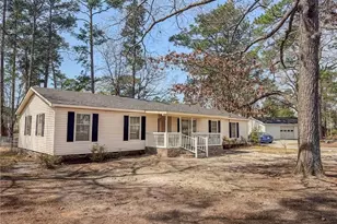 575 Veterans Rd, Saint Pauls, NC 28384 - Photo 1