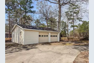 575 Veterans Road, Saint Pauls, NC 28384 - Photo 2