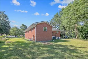 317 Longview Dr, Fayetteville, NC 28311 - Photo 38