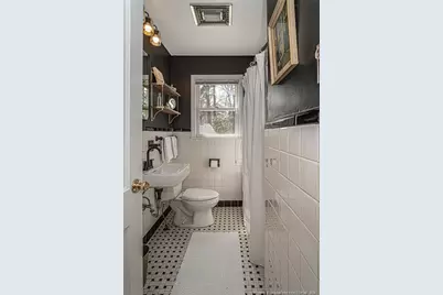 324 Fairwood Court, Fayetteville, NC 28305 - Photo 20