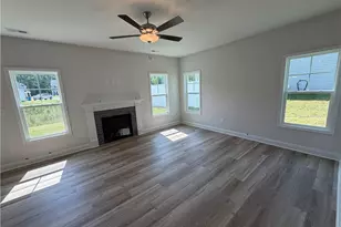 3891 Blackhills Rd, Fayetteville, NC 28311 - Photo 2