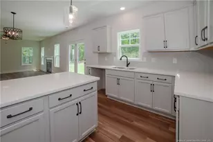 475 Crichton Ct, Fayetteville, NC 28311 - Photo 8