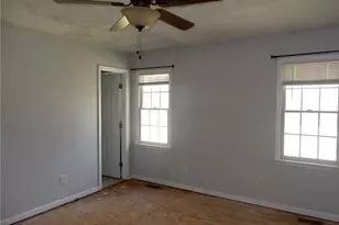 345 Barefoot Rd, Fayetteville, NC 28306 - Photo 16