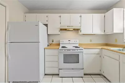 981 Odom Drive, Fayetteville, NC 28304 - Photo 10