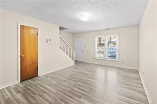 981 Odom Dr, Fayetteville, NC 28304 - Photo 6