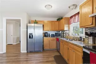 554 Abbottswood Dr, Fayetteville, NC 28301 - Photo 10