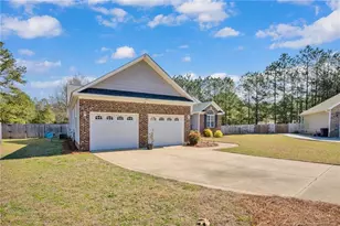 1705 Secretariat Pl, Hope Mills, NC 28348 - Photo 4