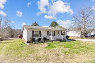 1371 Heritage Way, Cameron, NC 28326 - Photo 2