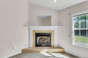 4223 Pete Warner Ct, Hope Mills, NC 28348 - Photo 8