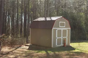 951 Lucian Hilliard Rd, Goldston, NC 27252 - Photo 24