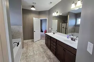 323 Nottingley Dr, Hope Mills, NC 28348 - Photo 26