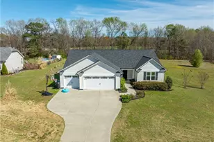 127 Sherrill Farm Dr, Benson, NC 27504 - Photo 36