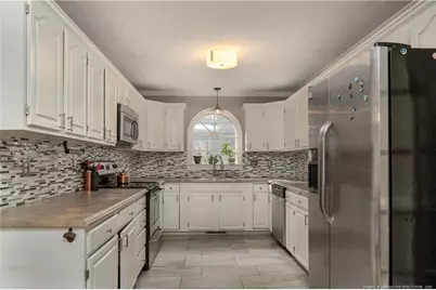 864 Hilton Drive, Fayetteville, NC 28311 - Photo 8