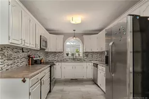 864 Hilton Dr, Fayetteville, NC 28311 - Photo 8