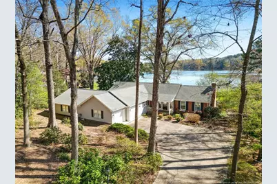 253 Lakeview Drive, Sanford, NC 27332 - Photo 2