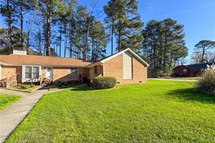 499 Coronation Dr, Fayetteville, NC 28311 - Photo 2