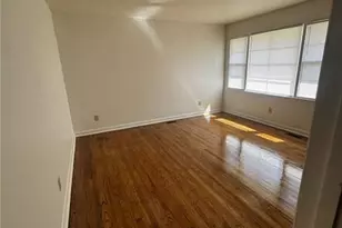 1305 E 13th St, Lumberton, NC 28358 - Photo 6