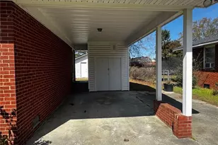 1305 E 13th St, Lumberton, NC 28358 - Photo 2