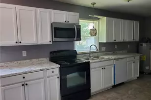 724 Spruce St, Lumberton, NC 28358 - Photo 4