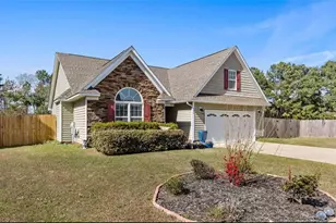 131 Newton Court, Raeford, NC 28376 - Photo 2