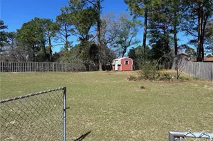 5708 Bear Creek Cir, Fayetteville, NC 28304 - Photo 4