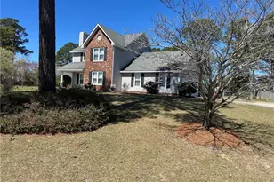 5708 Bear Creek Cir, Fayetteville, NC 28304 - Photo 2