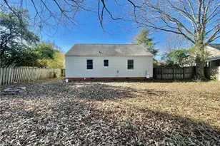 2532 McNeill Cir, Fayetteville, NC 28303 - Photo 18