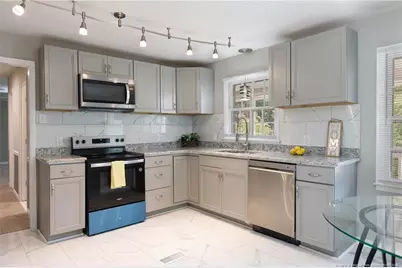 2419 Morganton Road, Fayetteville, NC 28303 - Photo 8