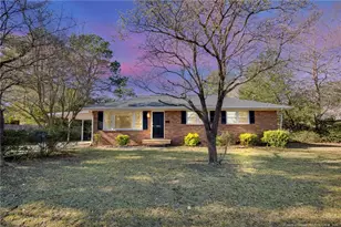 1910 Stockton Dr, Fayetteville, NC 28304 - Photo 1