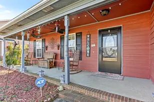 201 Walden Green Dr, Raeford, NC 28376 - Photo 4