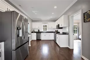 191 S Green St, Parkton, NC 28371 - Photo 16