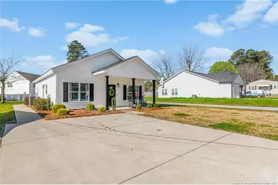 323 W Wooddall Street, Benson, NC 27504 - Photo 6