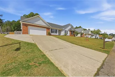 800 Bramblegate Road, Hope Mills, NC 28348 - Photo 2