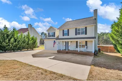 120 Kristin Avenue, Spring Lake, NC 28390 - Photo 2