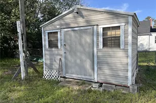 1205 Eisenhower St, Lumberton, NC 28358 - Photo 22