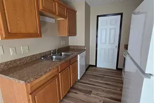 513 Roundtree Dr, Fayetteville, NC 28303 - Photo 6