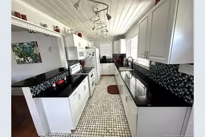 202 N Edinborough Street, Red Springs, NC 28377 - Photo 6