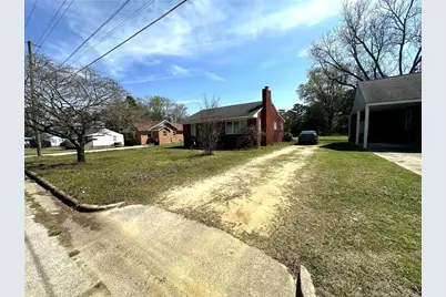 202 N Edinborough Street, Red Springs, NC 28377 - Photo 2