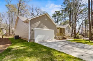 1732 Margarita Ln, Sanford, NC 27332 - Photo 4