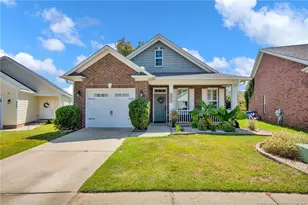 829 Falling Creek Ln, Fayetteville, NC 28304 - Photo 1