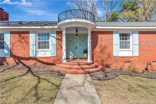 339 Edinburgh Dr, Fayetteville, NC 28303 - Photo 4