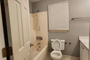 4016 Bankside Dr, Fayetteville, NC 28311 - Photo 10